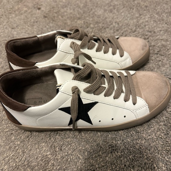 Shu Shop Slip Ons - Picture 1 of 4